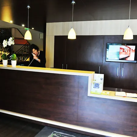 Logis Golfe Hotel-3