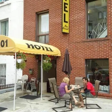 Hotel Bon Accueil-3
