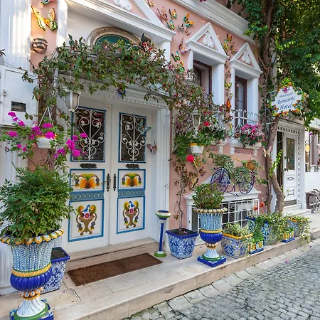 Romantic Hotel Istanbul-3