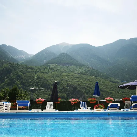 Hotel Pyrénées-3