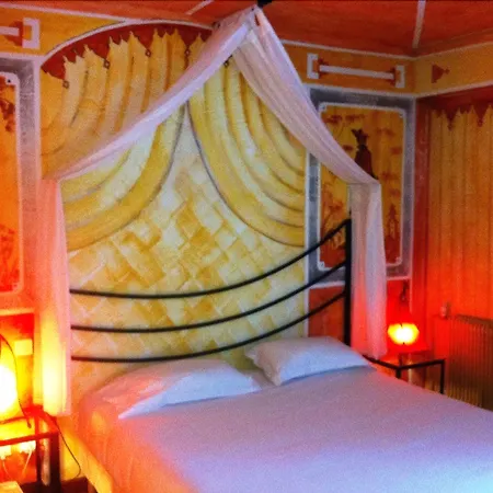 Hotel De La Gare-2