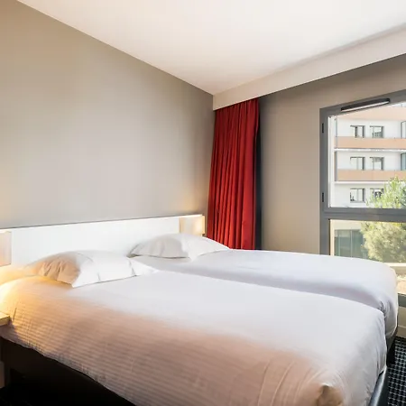 B&B HOME Lyon Centre Berthelot-3