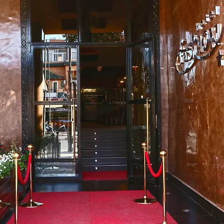 Fashion Hotel-2