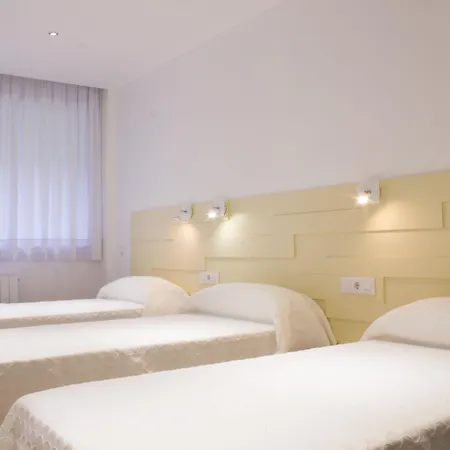 Hostal Nova Barcelona-2