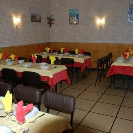 Notre Dame AUXILIATRICE-2
