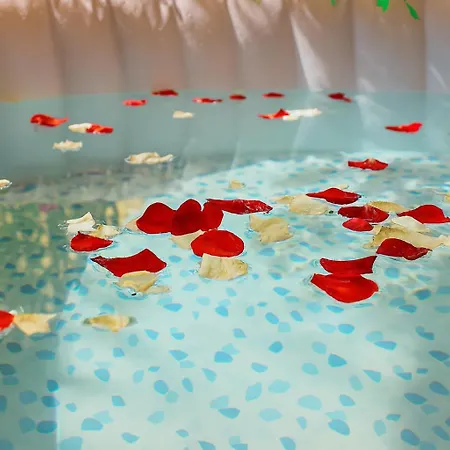 Riad Safran Rouge Jacuzzi Rooftop-2