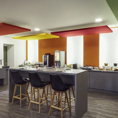 ibis Styles Marseille Vieux Port-2