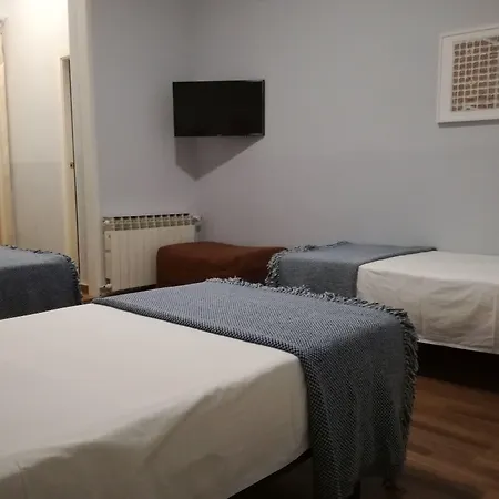 Hostal Lesseps-2