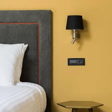 Villa Erizio Aparthotel - A Bucolic And Urban Break-3