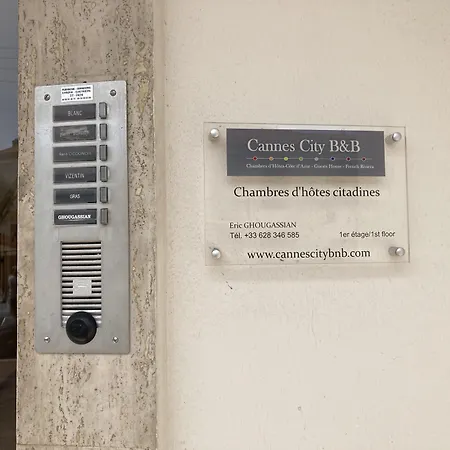 Cannes City B&B-3