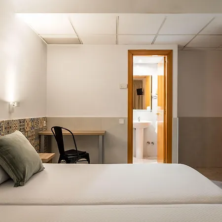 Hostal Baler-3