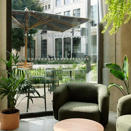 The People Lyon Hostel-3