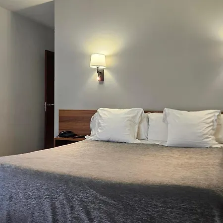 Hotel Les 7 Claus-2