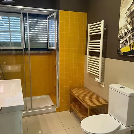 Alvalade II Airport Guest House-2