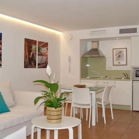 Apartamentos Llobet Ibiza-2