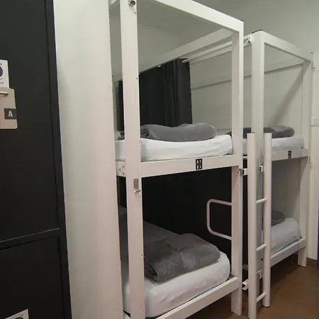 Kabul Party Hostel Barcelona-2