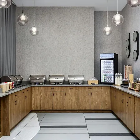 Residence Inn By Marriott New York Queens-3