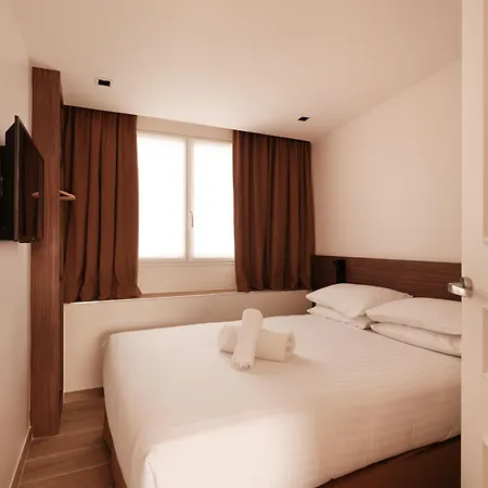 Hotel Au Coeur du Haut Marais-3