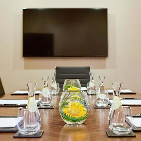 Moevenpick Hotel Apartments Al Mamzar Dubai-3