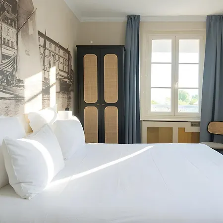 Best Western Le Cheval Blanc -Centre- Vieux Port-2