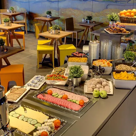Meininger Hotel Amsterdam City West-2