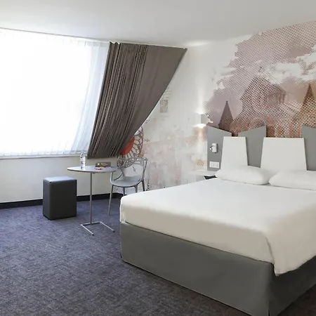 ibis Styles Poitiers Centre-2