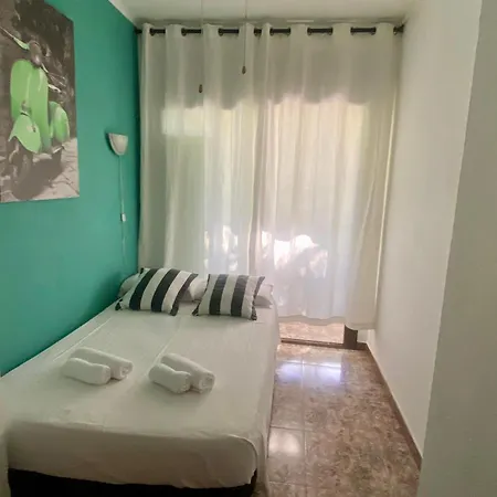 Fira Guest House-3