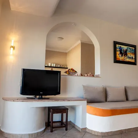 Intouriste Hotel & Suites-3