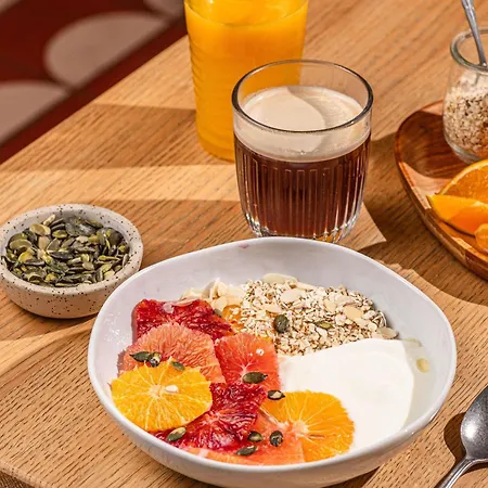 Ibis Styles Lyon Gerland-2