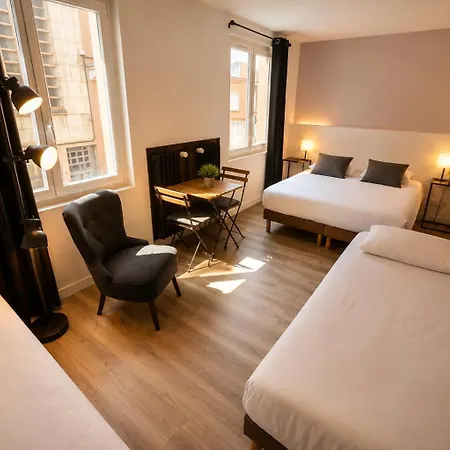 Hotel De Quebec-3