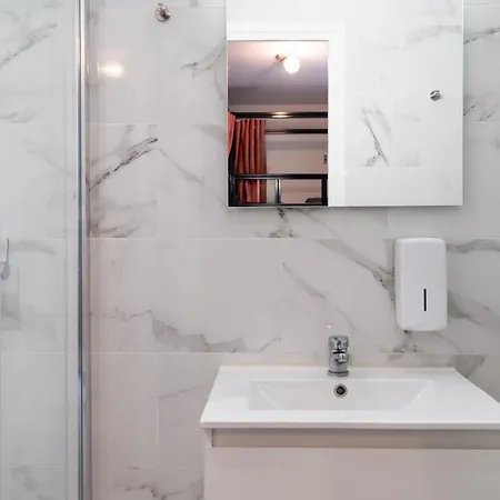Casa Serena Paris Hôtel-3