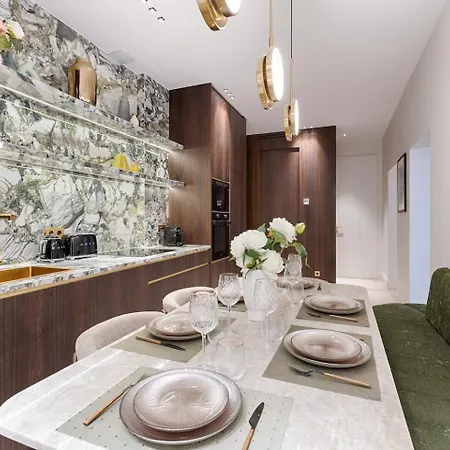 Luxury Apartments Near The Eiffel Tower-2