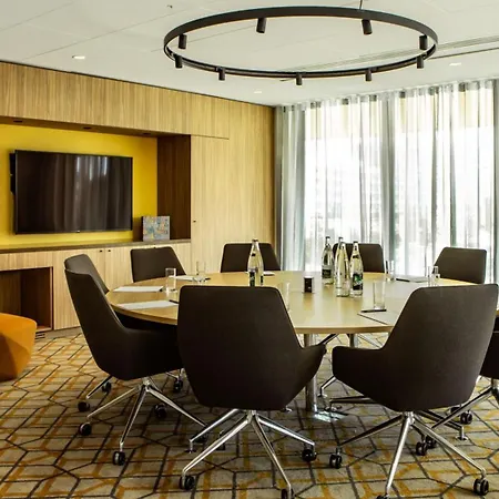 Holiday Inn Express - Nice - Grand Arenas By Ihg-2