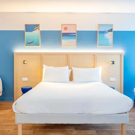 Ibis Styles Biarritz Plage-3