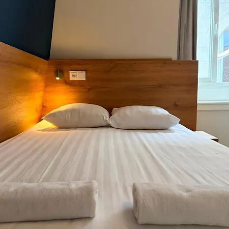 Hotel Continental Amsterdam-3