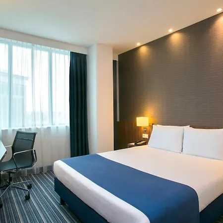 Holiday Inn Express Amsterdam - Sloterdijk Station By Ihg-2
