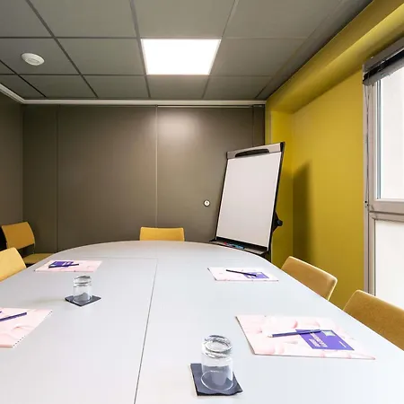 ibis Styles Lyon Centre Confluence-3