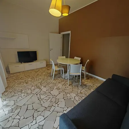 Aurum Aparthotels Gambara-2