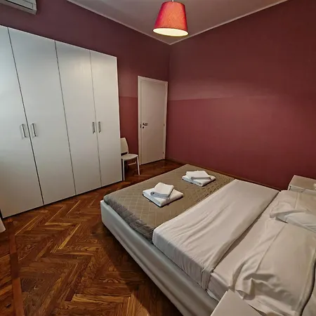 Aurum Aparthotels Gambara-3