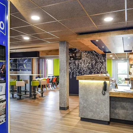 ibis budget Coutances-3