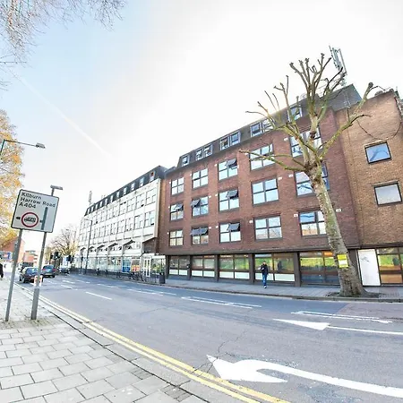 Kensal Green Backpackers 2-3