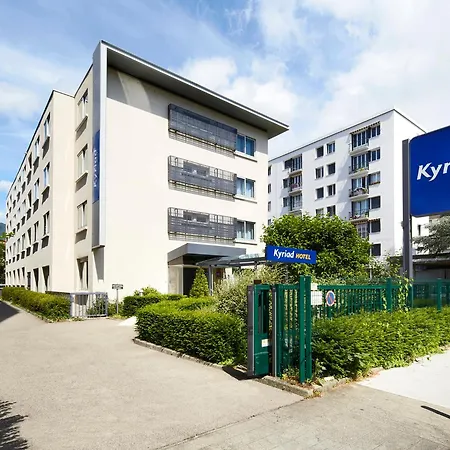 Kyriad Grenoble Centre-3