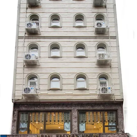 Pelican House Hotel-3
