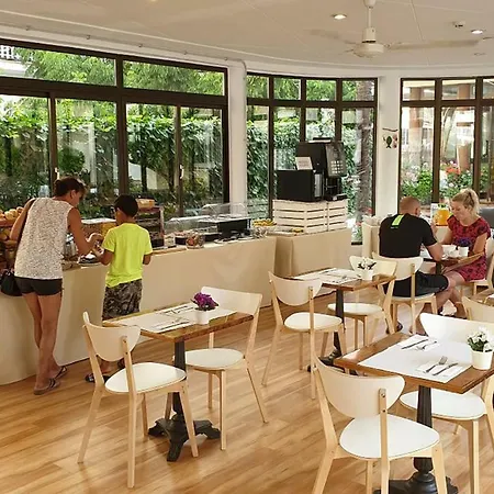 Hotel Mireia-3
