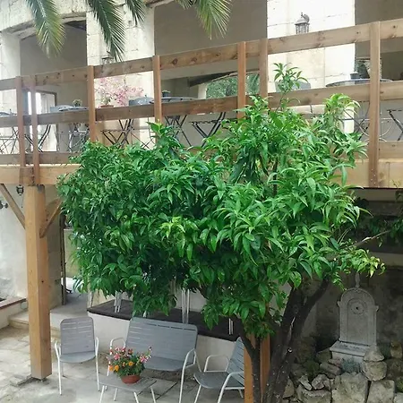 Maison De L'Orb-3
