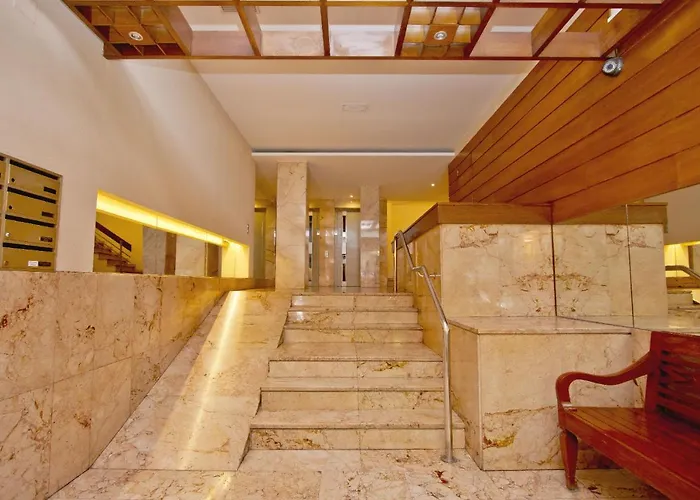 Barcelona City Seven Hostal