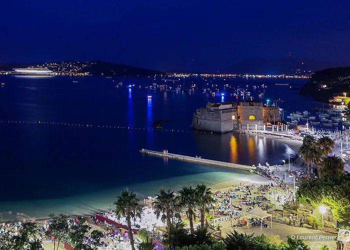 Bed and Breakfast Les Pieds dans l'Eau à Nice