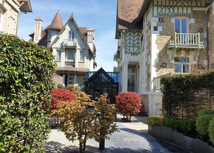 Hotel pas CherAugeval De Charme&Spa