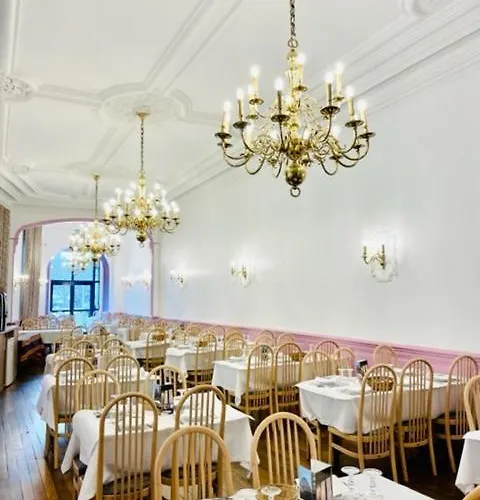 Grand Hôtel de la Basilique Lourdes