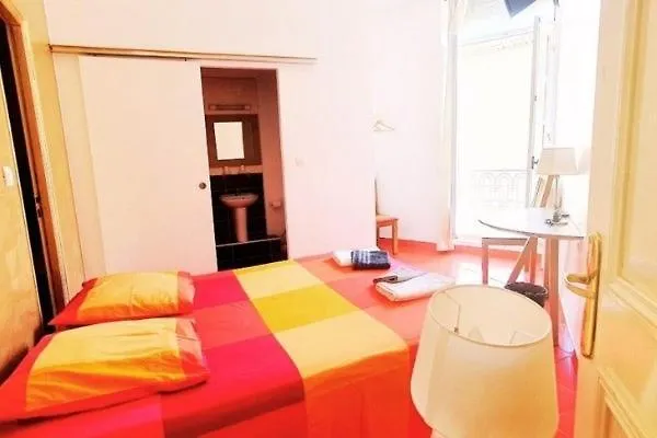 Hotel California Béziers